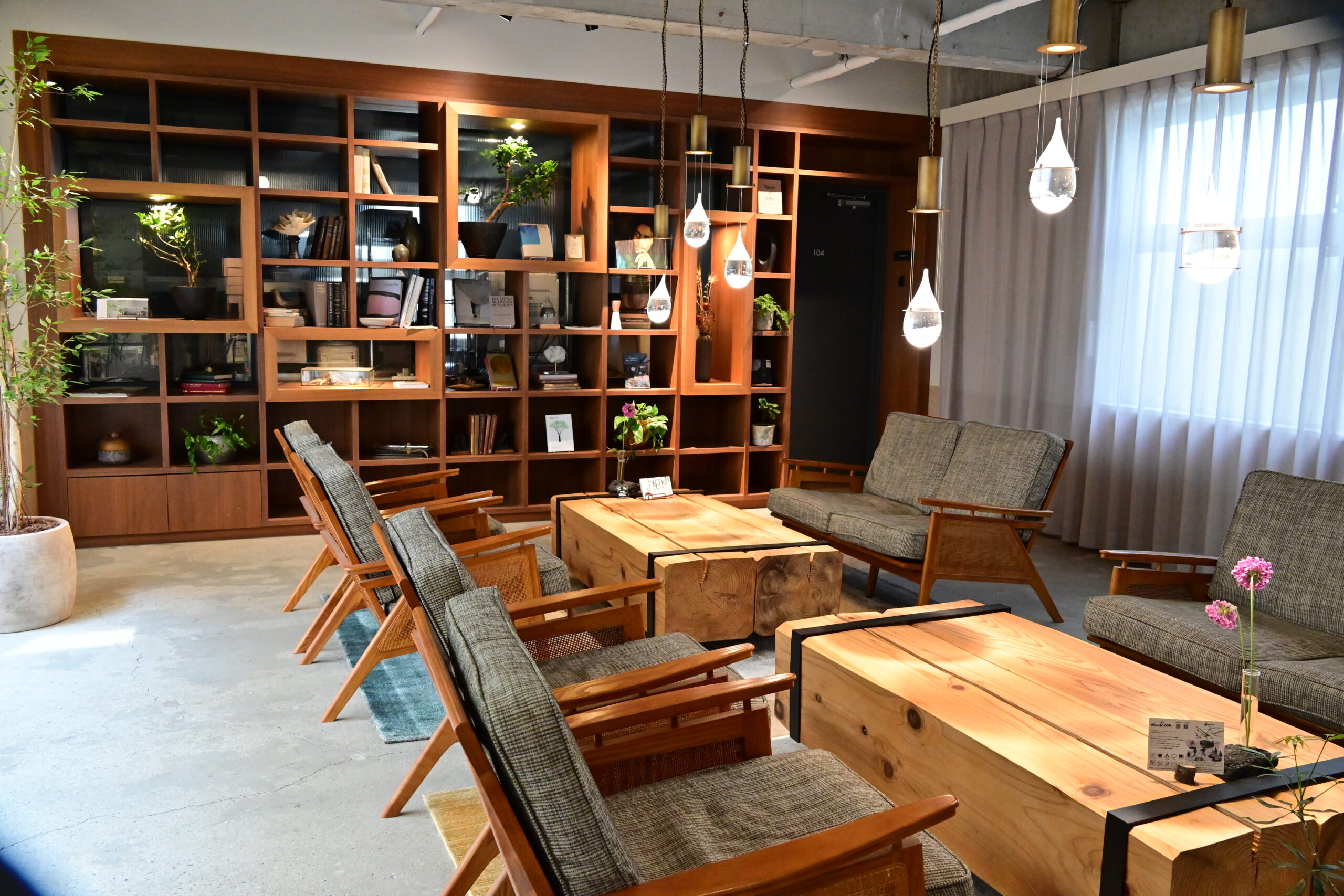 ニューマン株式会社 オフィス風景